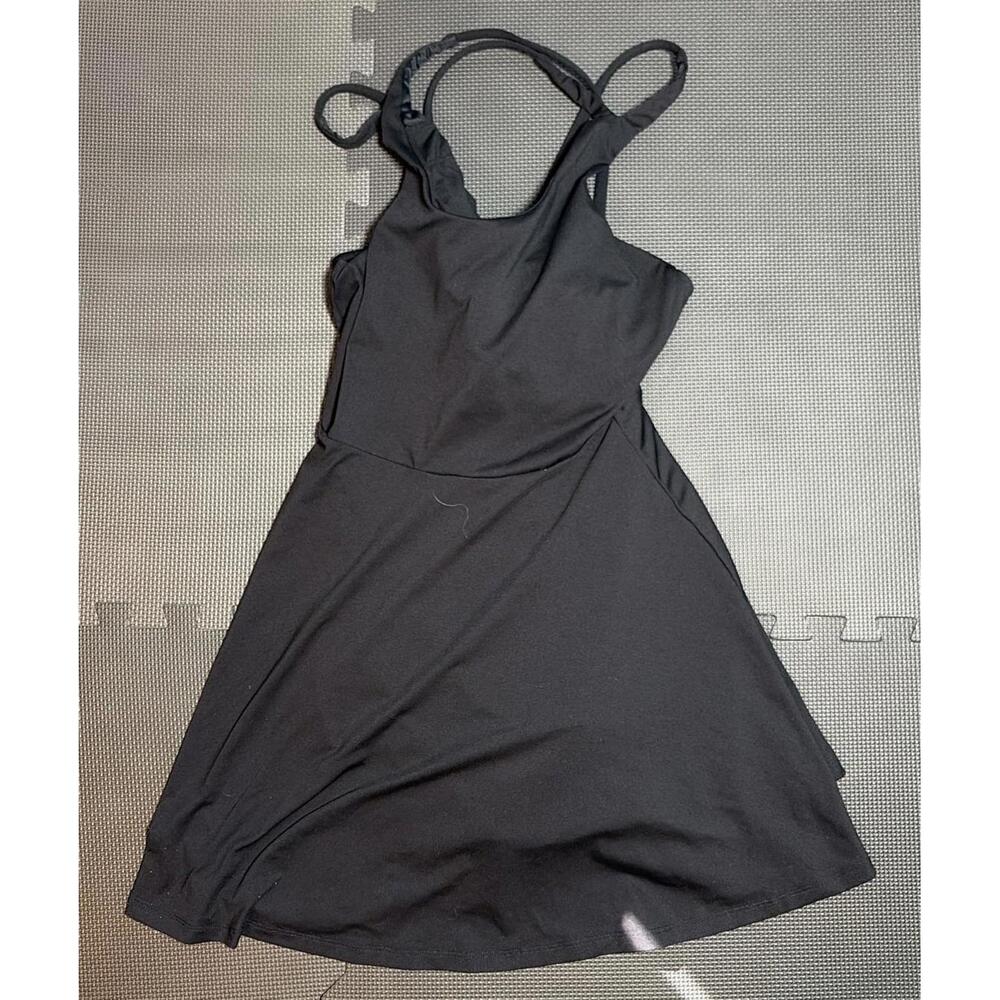 Fabletics Black Tennis Built-in Bra Built-in Shorts Dress Medium Athletic Skort
